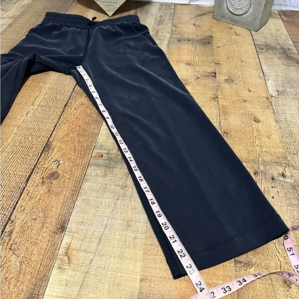 Lululemon Softstreme High-Rise Straight Leg Crop Black size 4